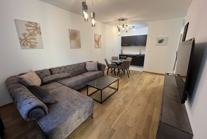 A new unoccupied two-bedroom apartment for sale in the Acton building in the City kvart.