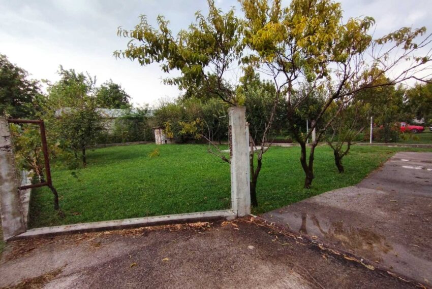 We are selling a plot in Veruša, the village of Han Grančića.