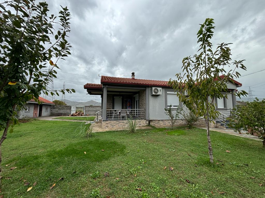 Fully fenced house for rent in Donja Gorica, Podgorica.