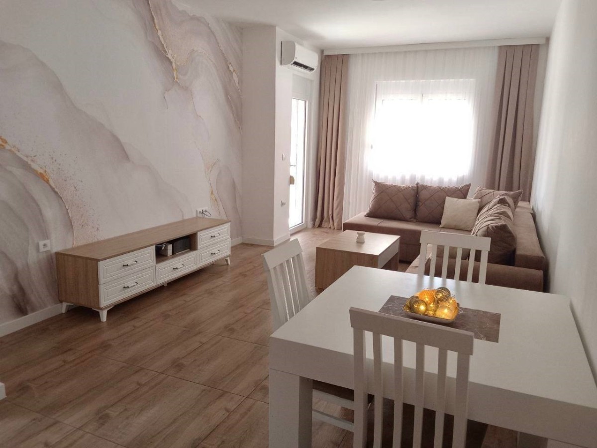 One bedroom apartment for sale in Ulcinj, 800 m from the beach.