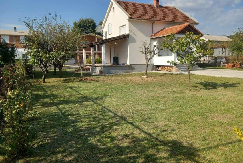 House for sale in Doljani, Podgorica.