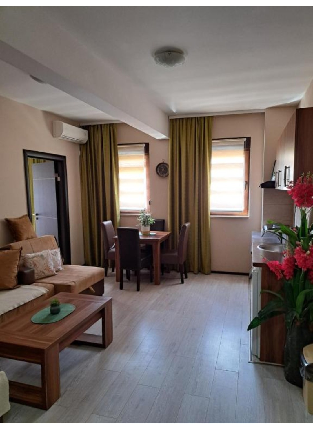 One bedroom apartment for rent in Budva, nar Bracera hotel. 