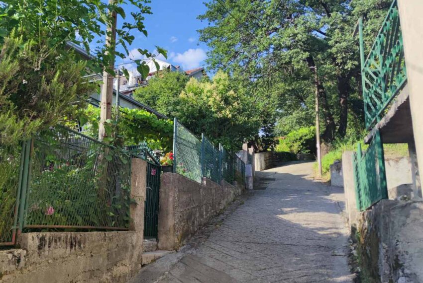 A two-floor house with a sea view is for sale in Igalo, Herceg Novi.